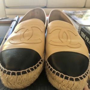 CHANEL Espadrilles